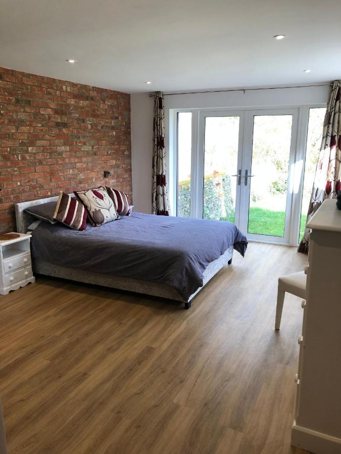 Lower Farm Lodge Stowmarket Eksteriør billede